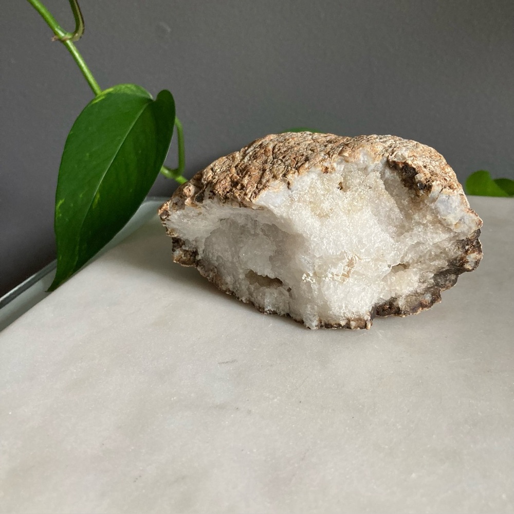 Vintage White and Brown Geode Accent